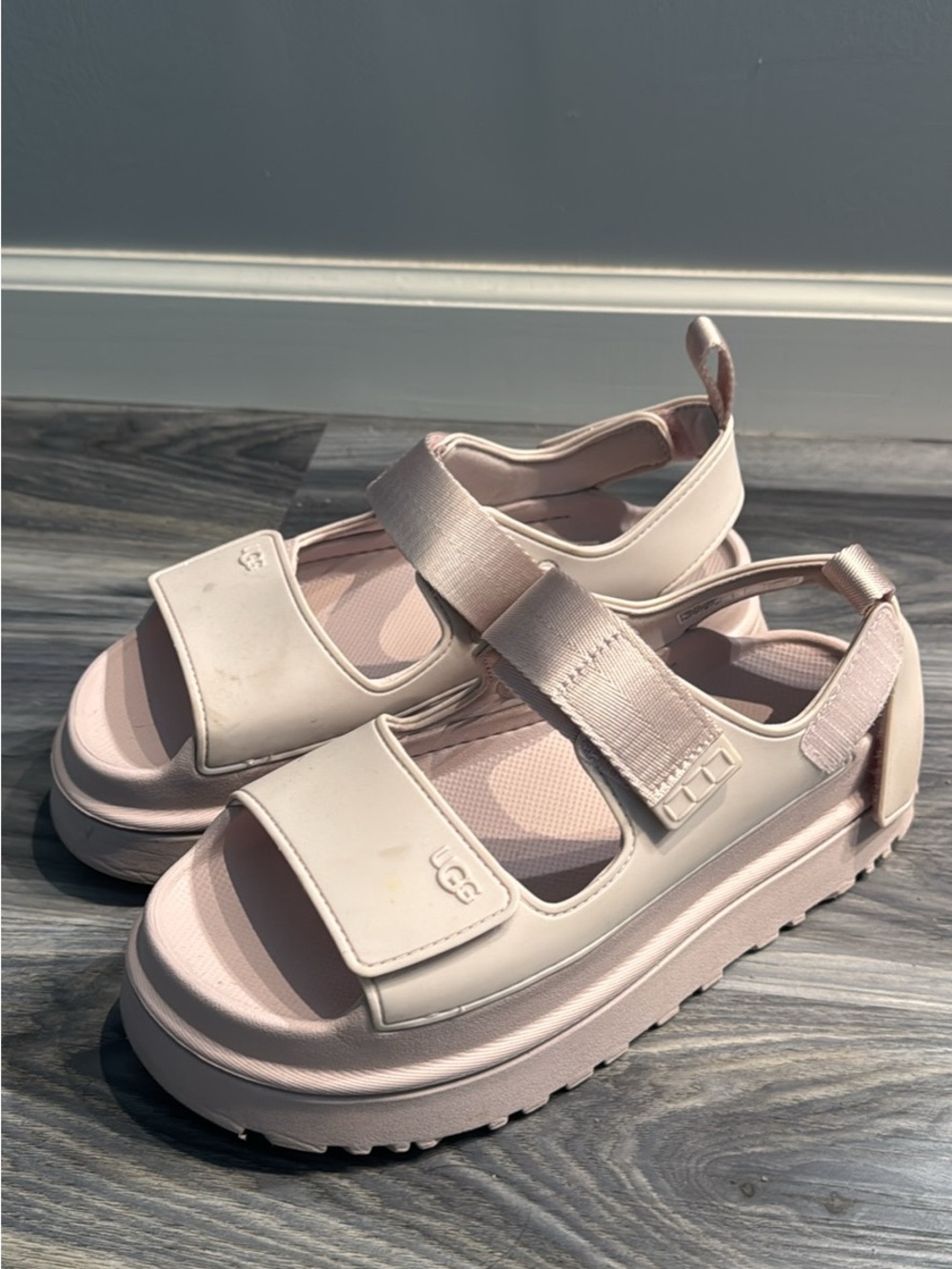 UGG Women's Pale Pink Platform Sport Sandals - Picture 1 of 4